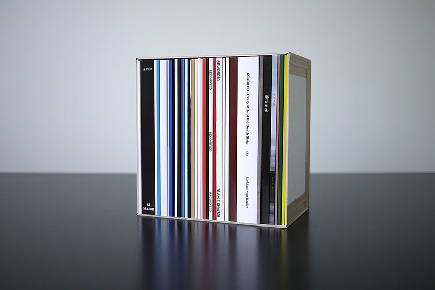 Burkhard Philipp von Harder | GROUP EXHIBITION | WITH ABCED - 33 Books in a box / Ed Ruscha